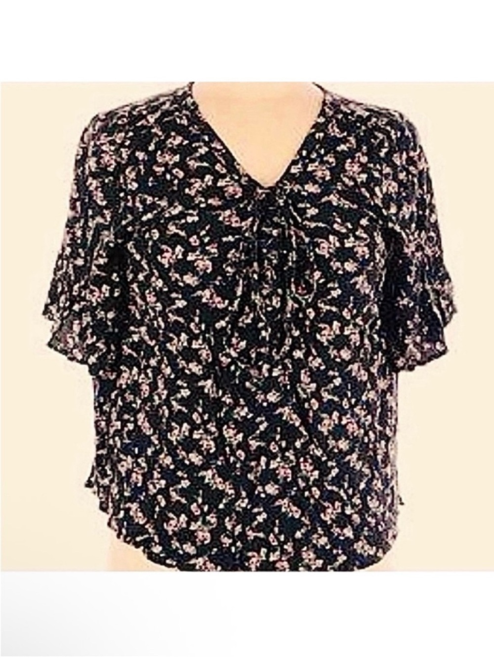 NWOT- American Eagle Floral Lace-up Ruffle Sleeve Top. Size: large
